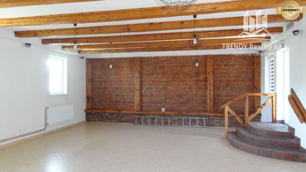 Prenájom, Obchodné a kancelárske priestory, ulica Dukelská, Giraltovce