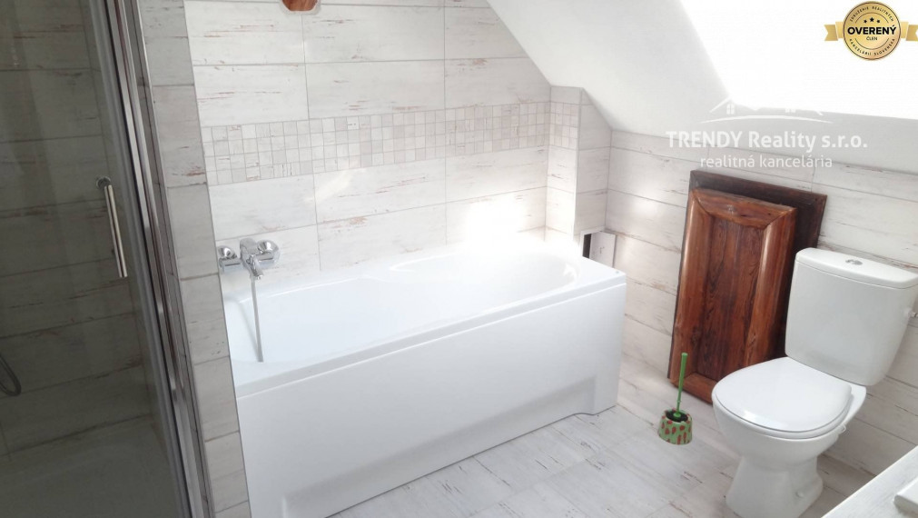 Prenájom, Obchodné a kancelárske priestory, ulica Dukelská, Giraltovce