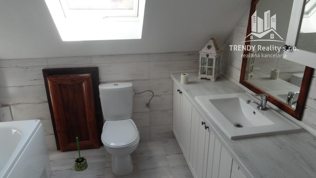 Prenájom obchodných a kancelárskych priestorov, Giraltovce, okres Svidník