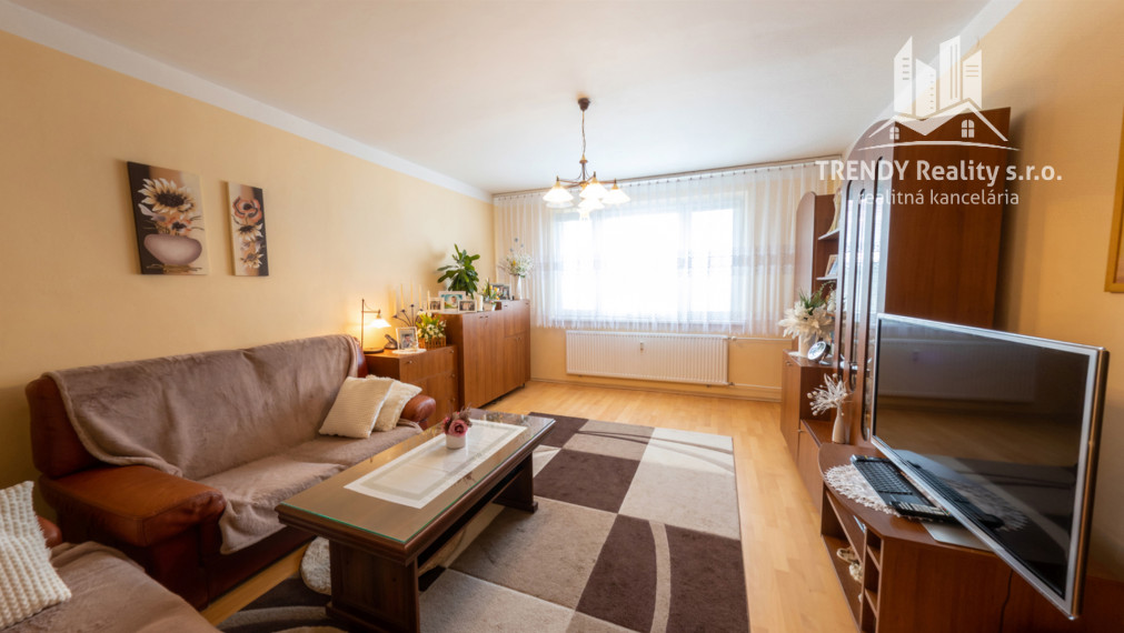 Trojizbový byt s garážou, Urxova , Prešov