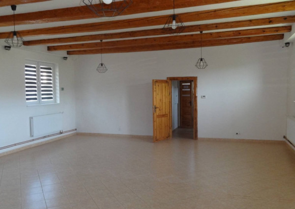 Prenájom, Obchodné a kancelárske priestory, ulica Dukelská, Giraltovce